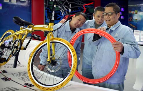 巴陵石化研发“共享单车”轮胎原料